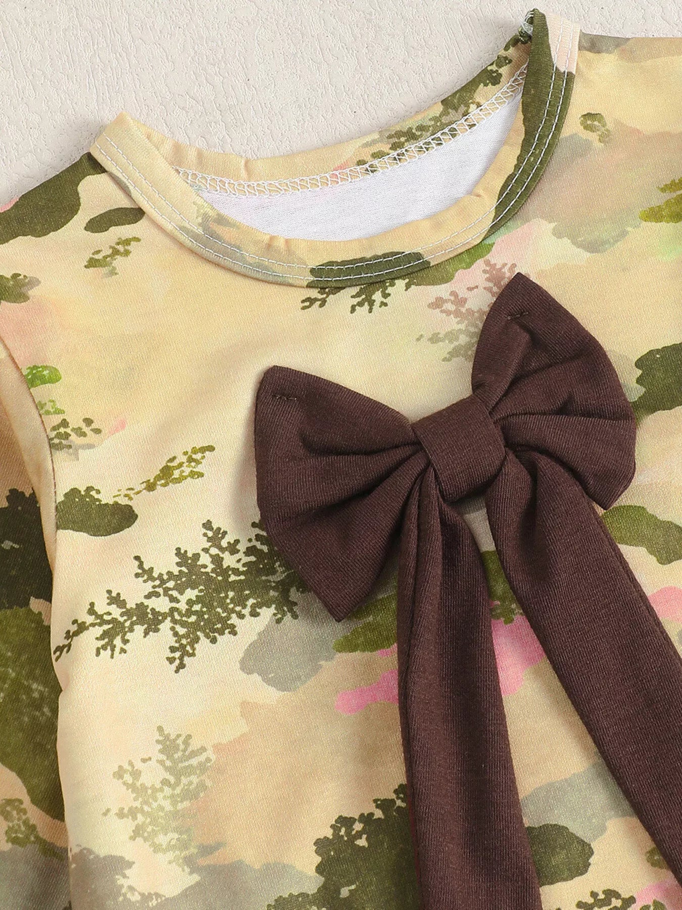 Children's Camouflage Print Long Sleeve One-Piece with Bow
