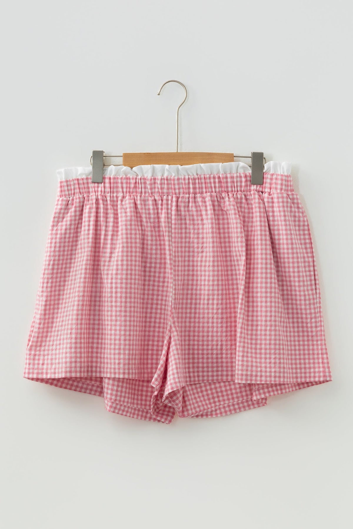Plus Size Gingham Plaid Ruffle Contrast Trim Shorts
