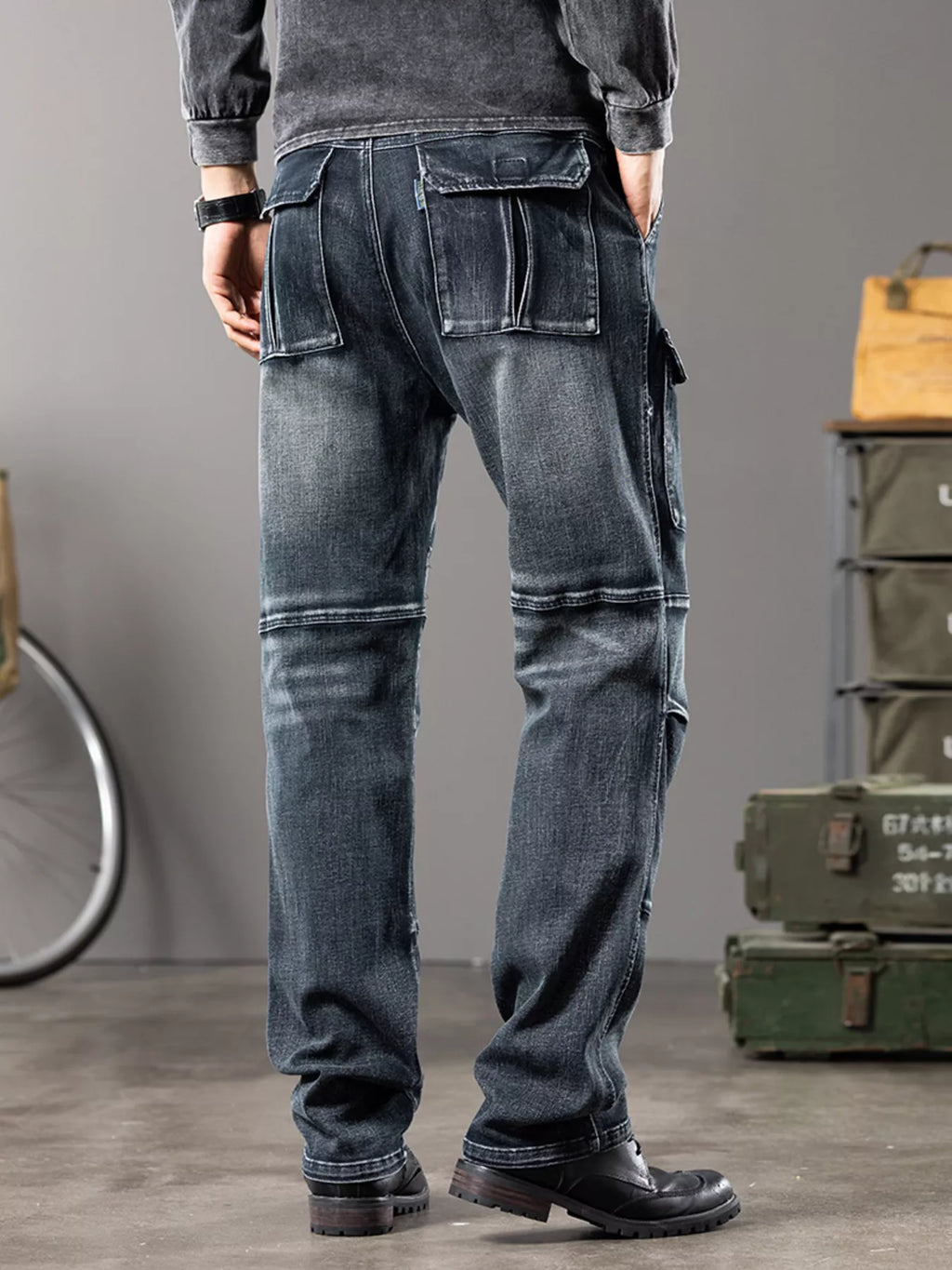 Men's Vintage Wash Cargo Jeans