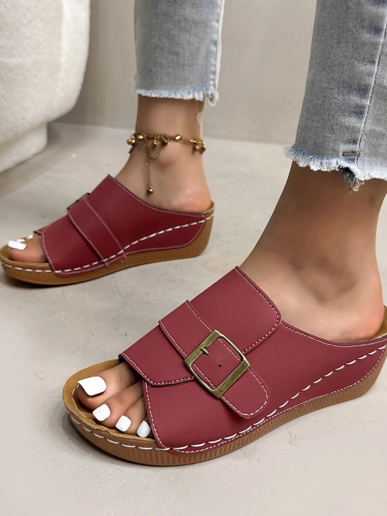 Casual Buckle Strap Wedge Sandals