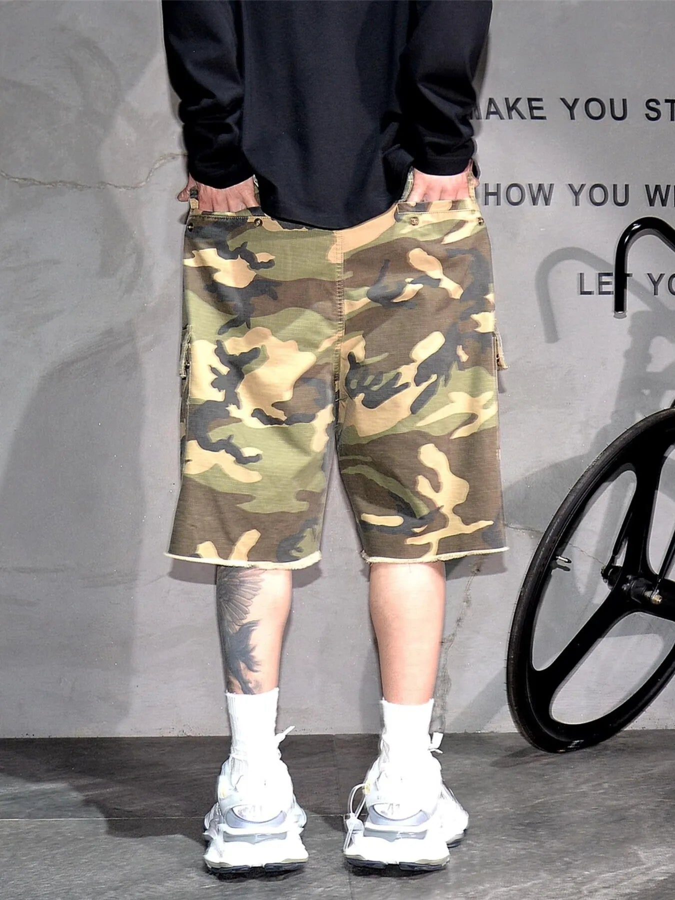 Men's Plus Size Camo Cargo Shorts with Multi-Pocket