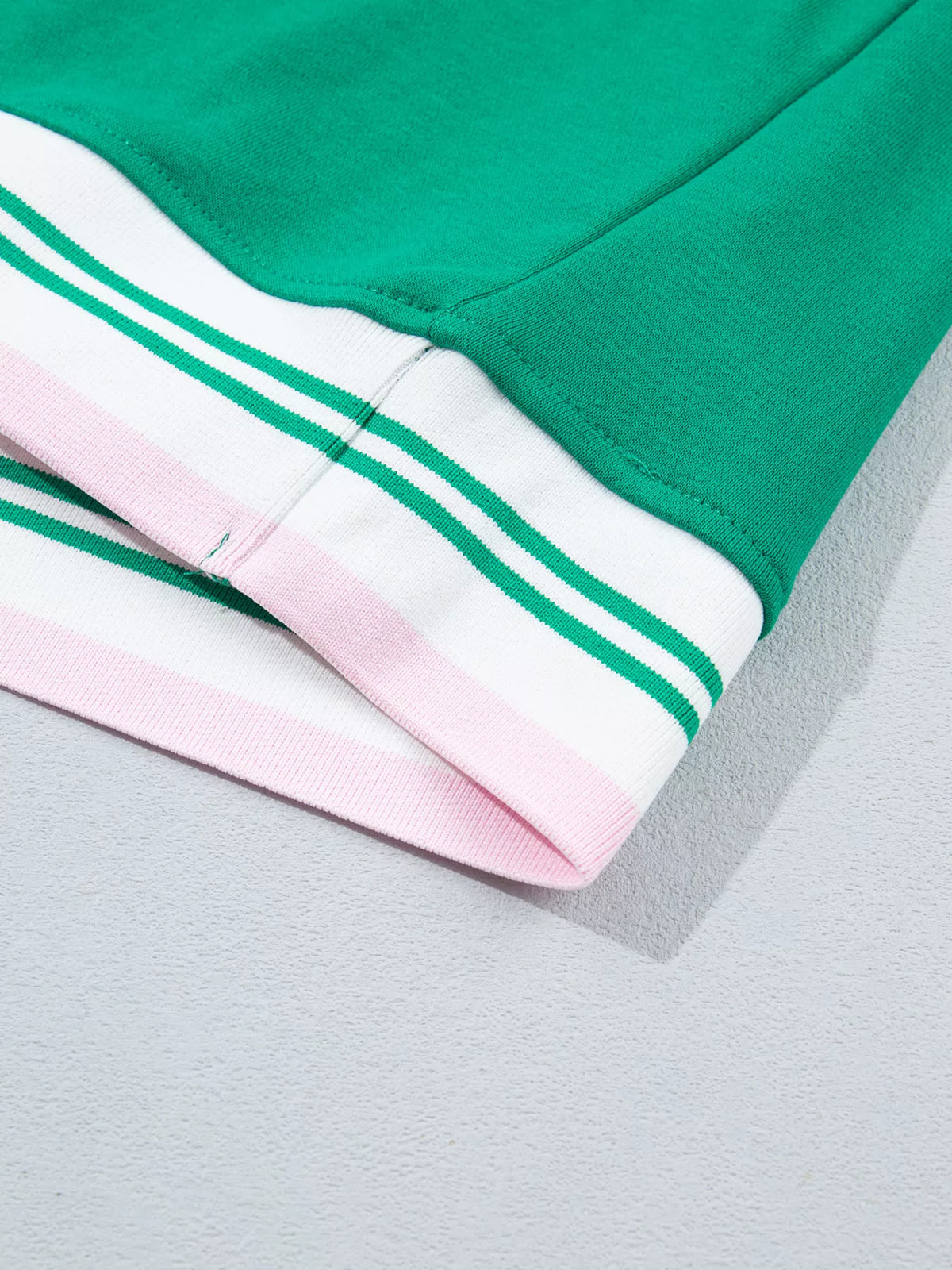 Contrast Striped Trim Baggy Pullover Sweatshirt