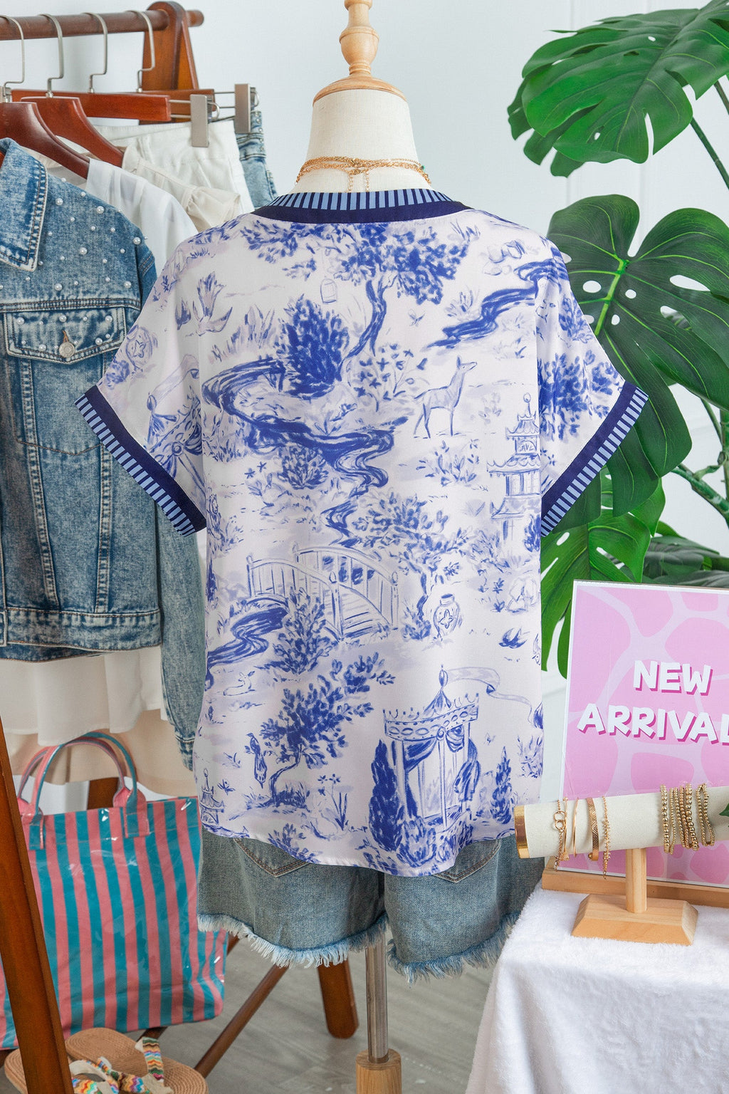 Blue Wild Animal Paradise Striped Trim V Neck Short Sleeve Blouse