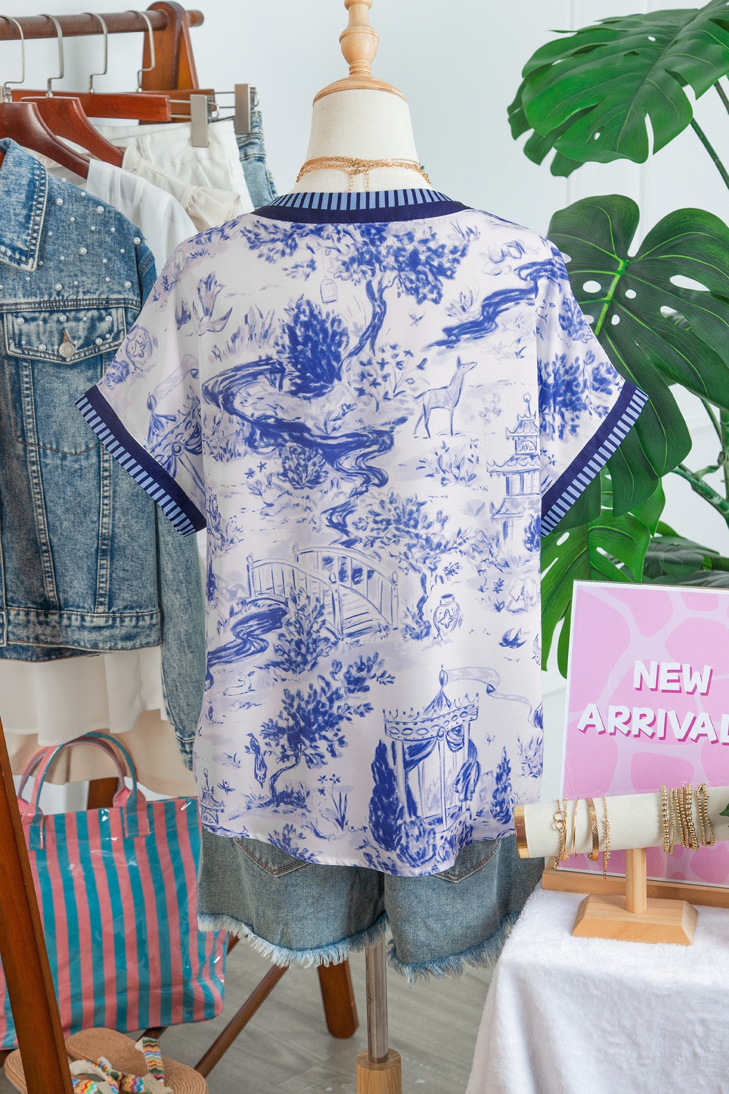 Blue Wild Animal Paradise Striped Trim V Neck Short Sleeve Blouse