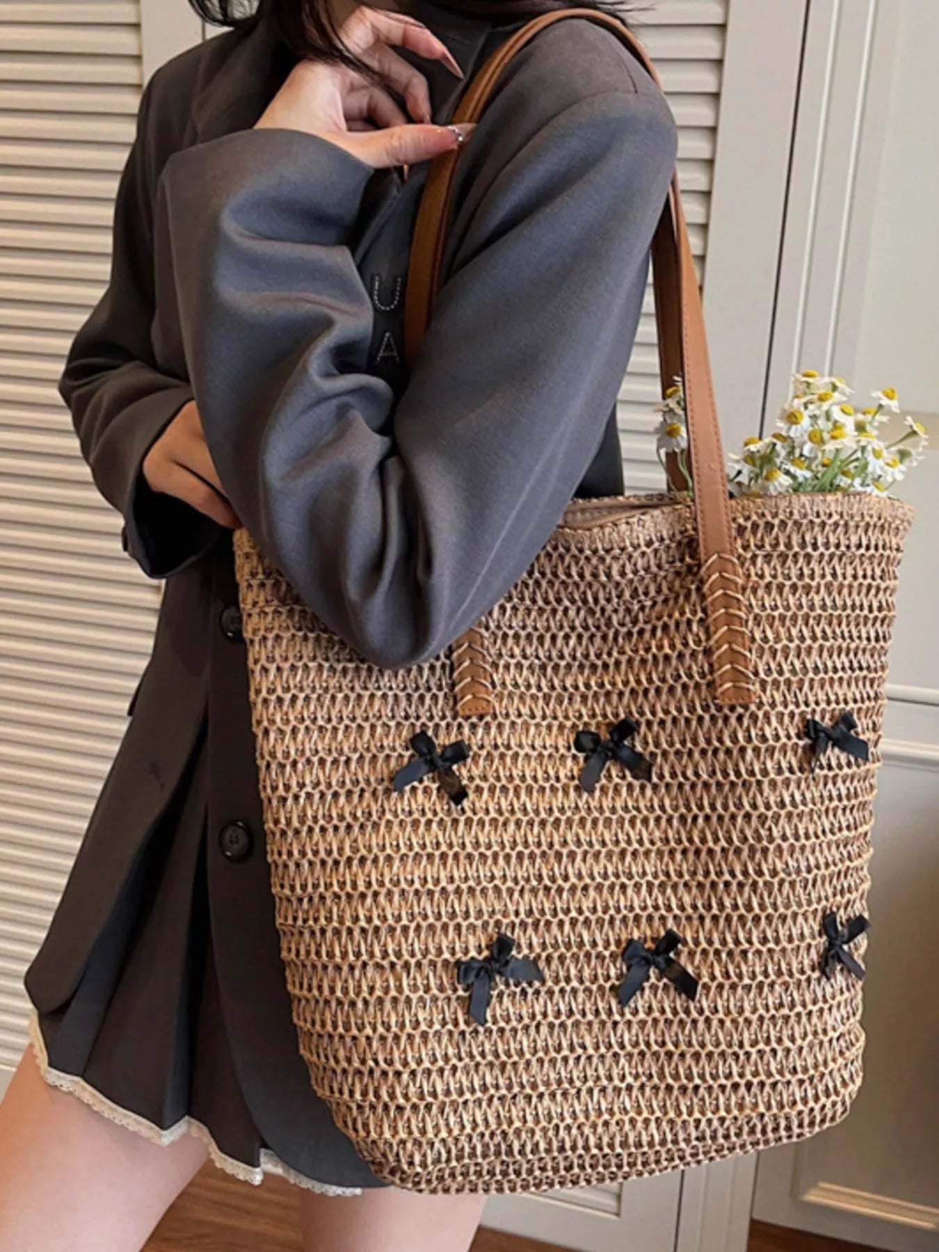 Woven Straw Bow Handbag