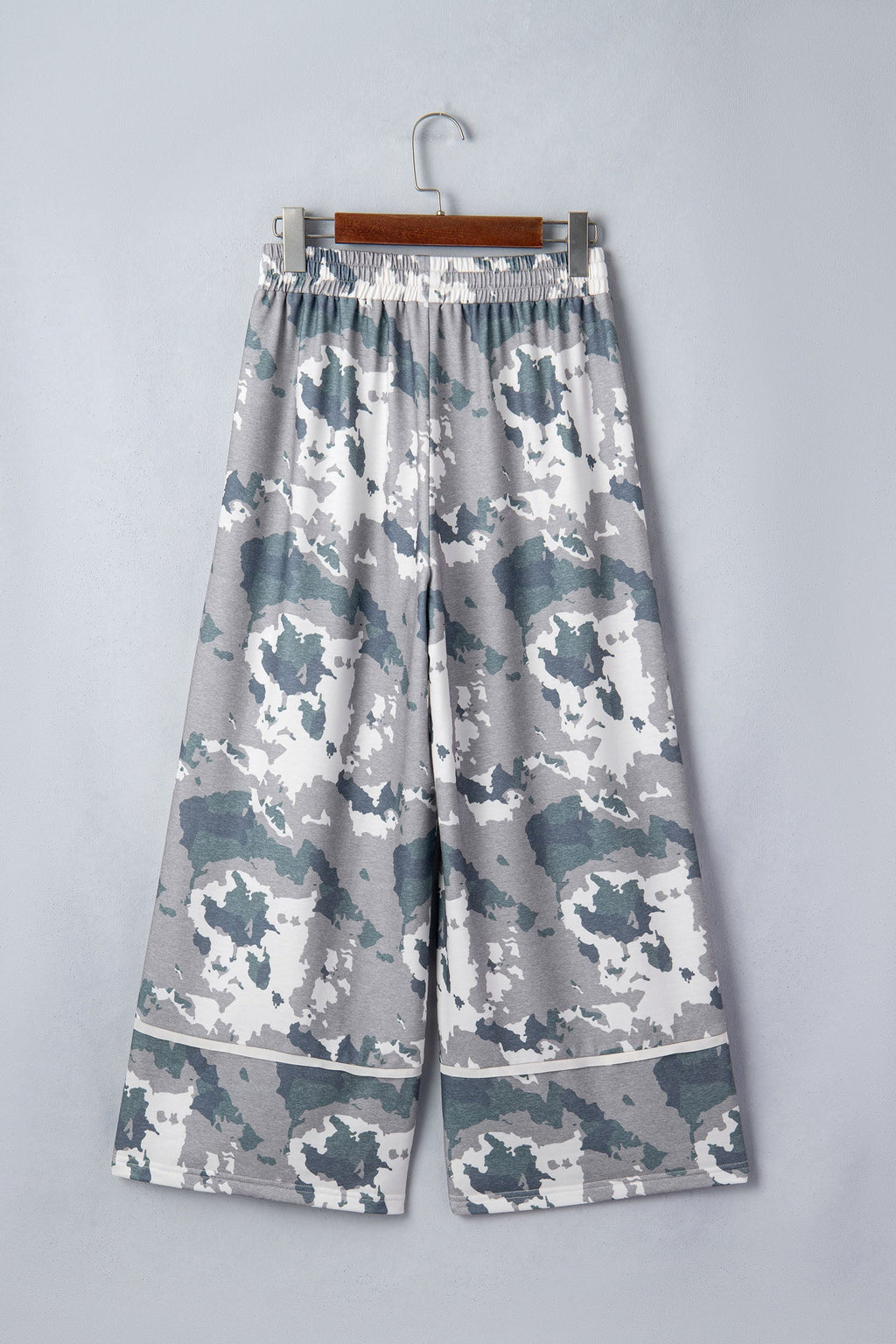 Brown Camouflage Print Contrast Lace-up Raw Edge Pocketed Loose Pants