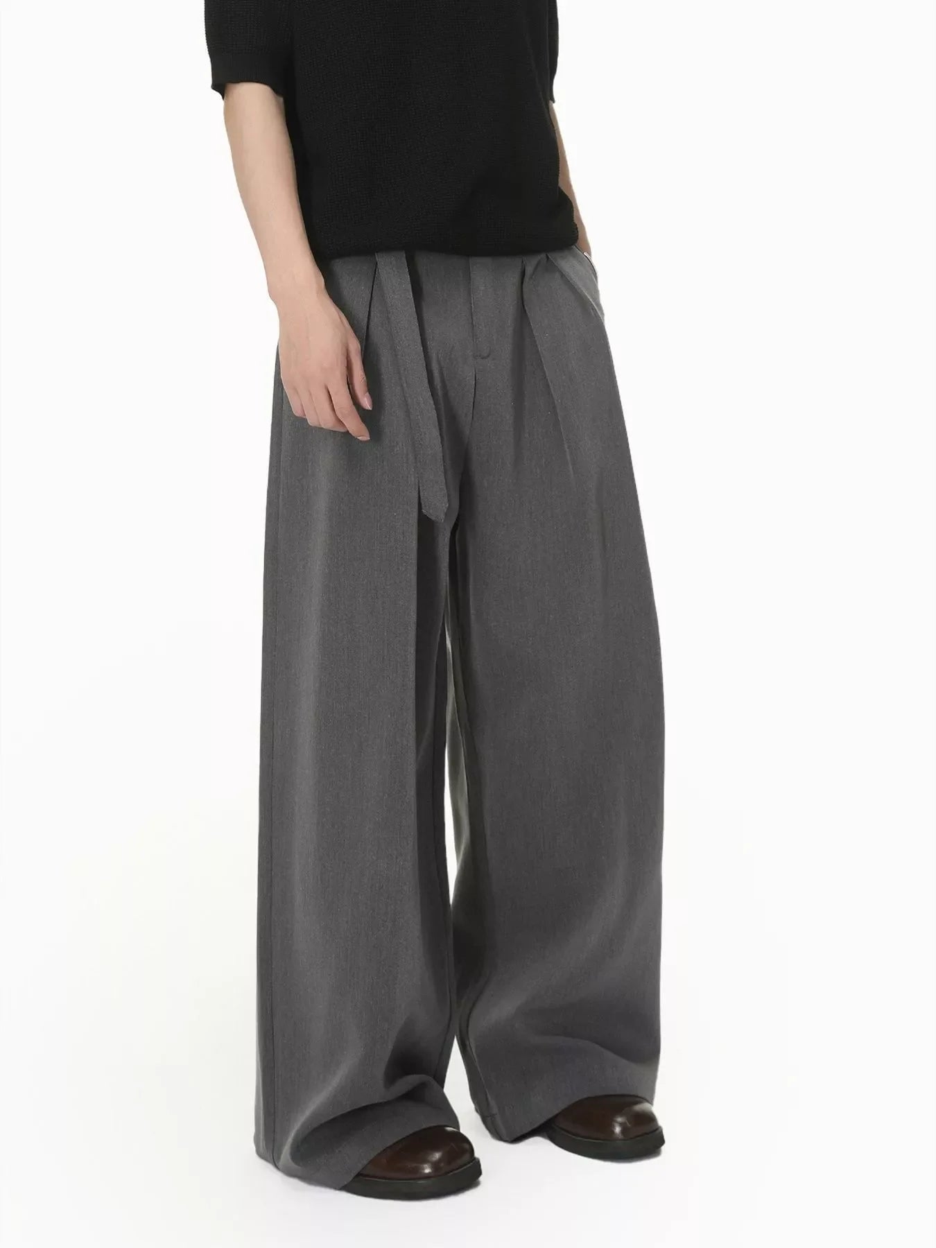 Men's Wide Leg Pleated Pants