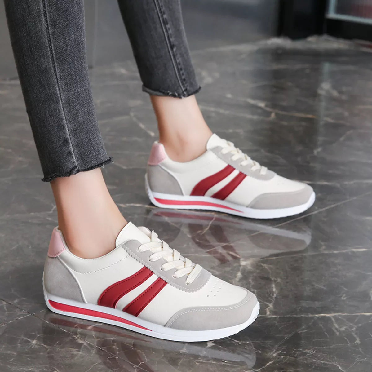 Round Toe Lace Up Sneakers