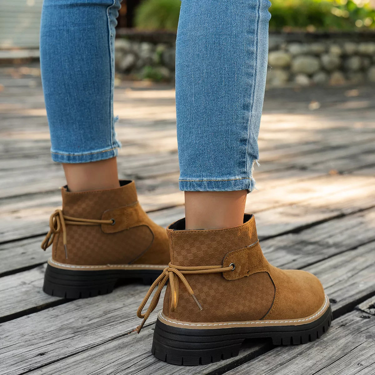Round Toe Platform Boots