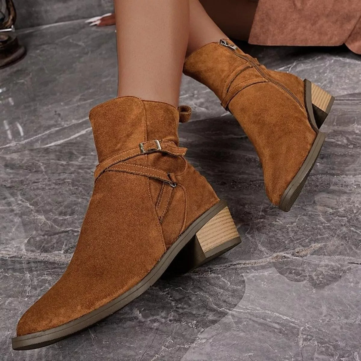 Side Zip Block Heels Boots