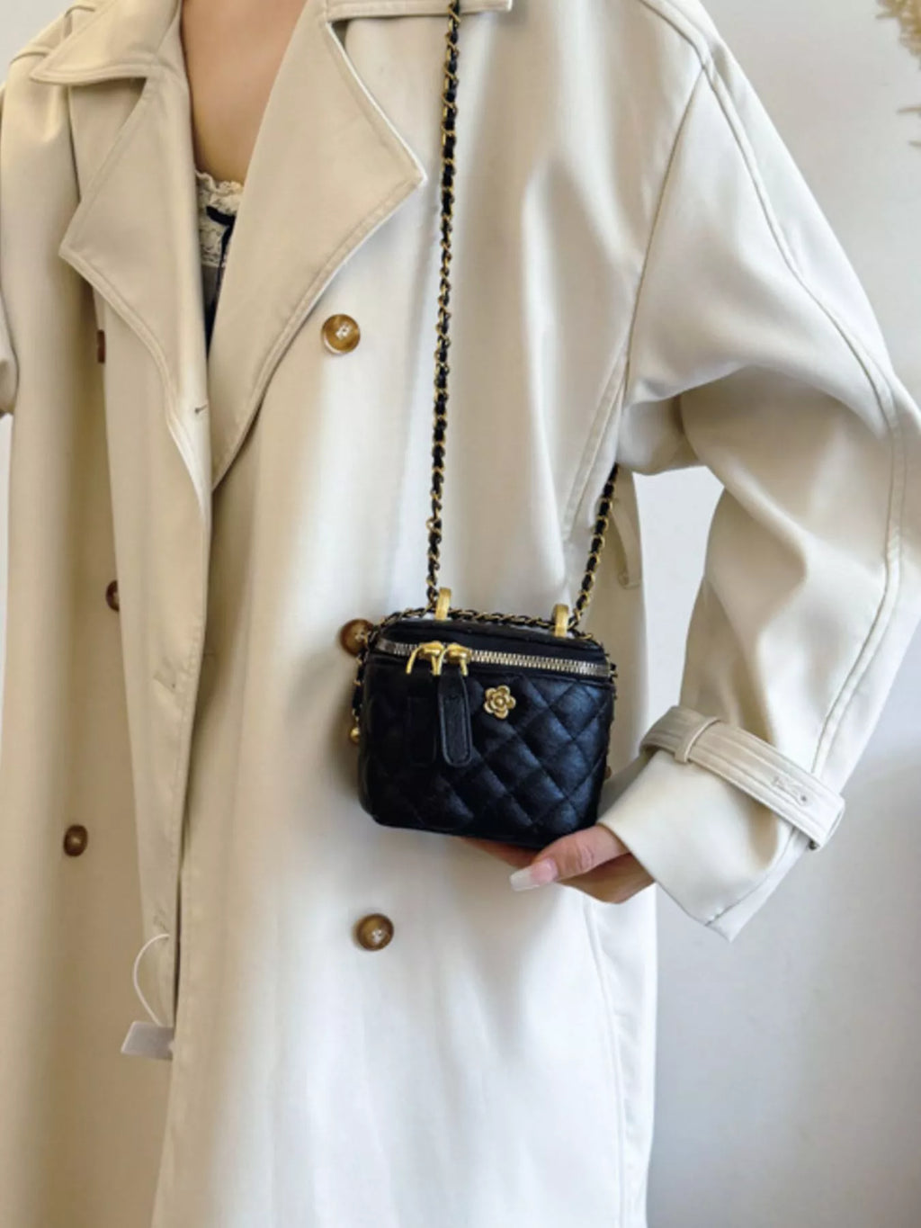 Quilted Chain Strap Crossbody Bag