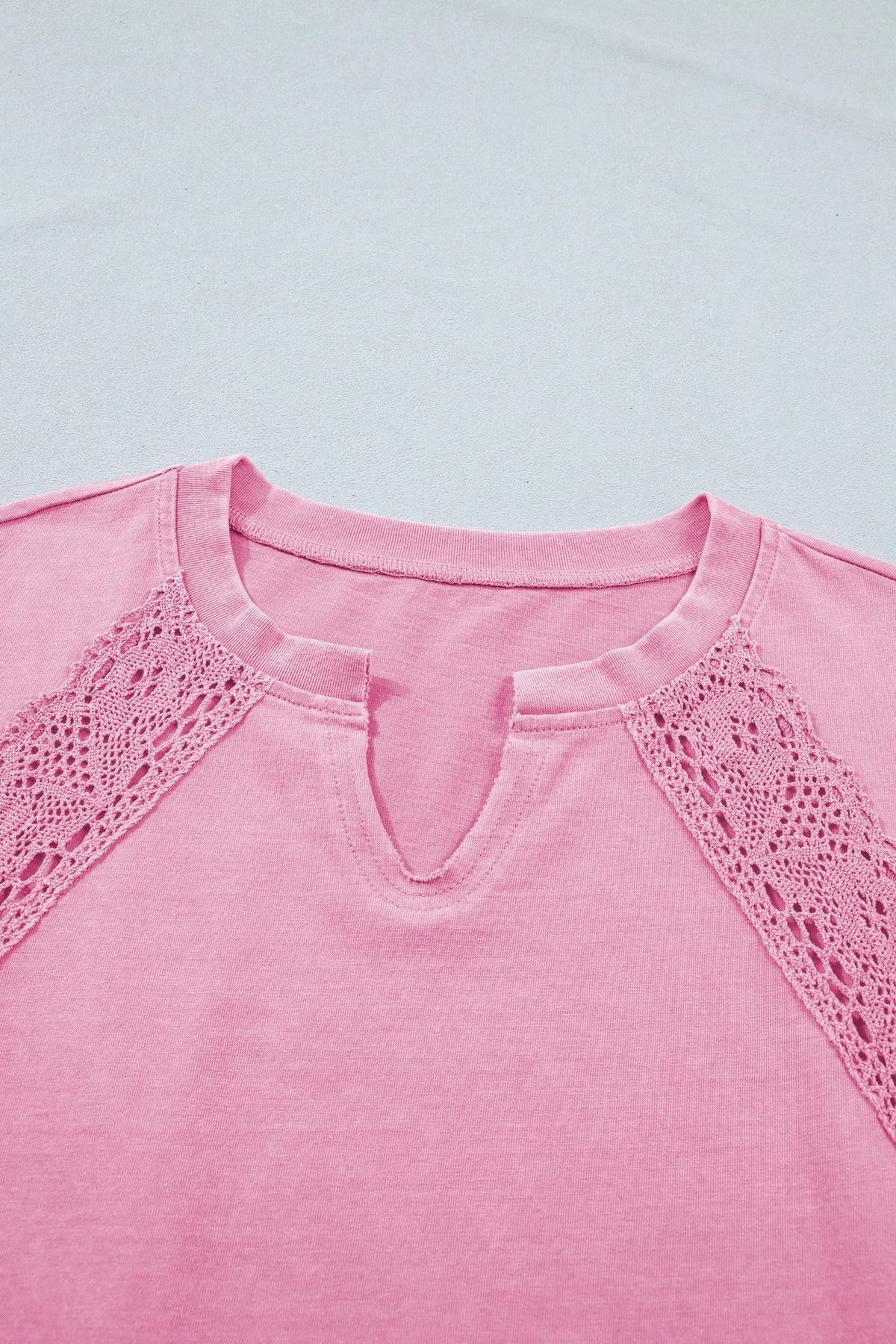 Solid Lace Patchwork Raglan Sleeve Notched Neck Tee