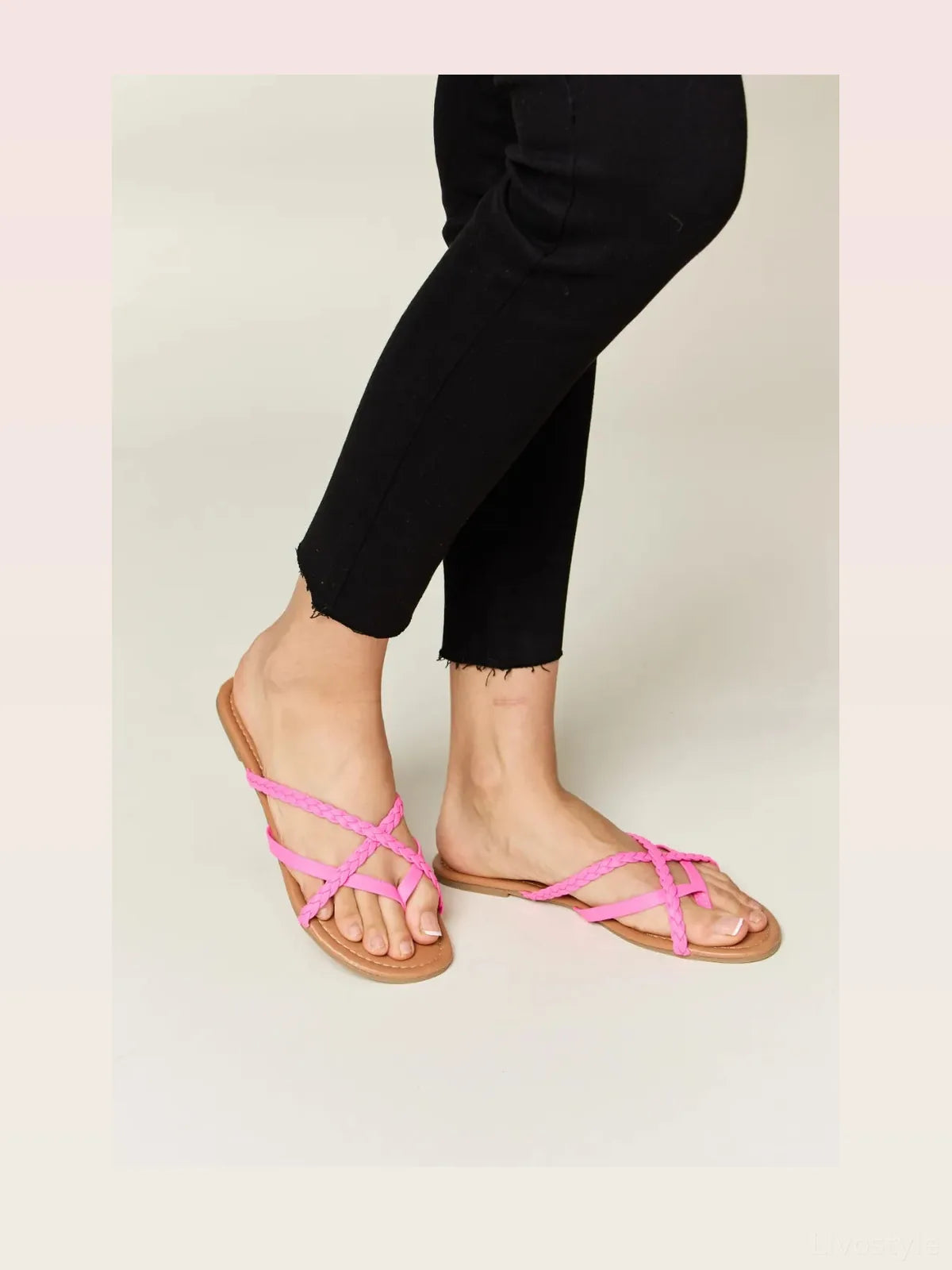 Crisscross Strap PU Leather Flat Thong Sandals