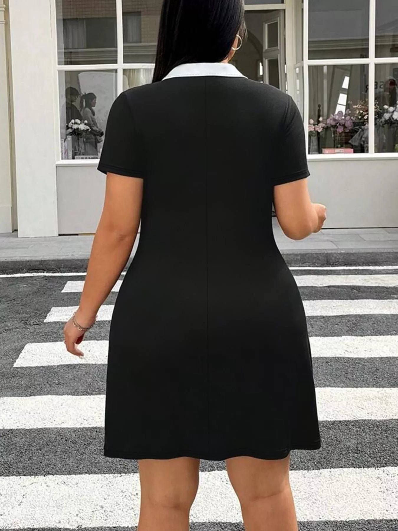 Contrast Collar Bodycon Mini Dress