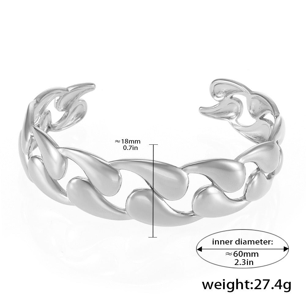 18K gold geometric shape with hollow design simple and elegant bracelet