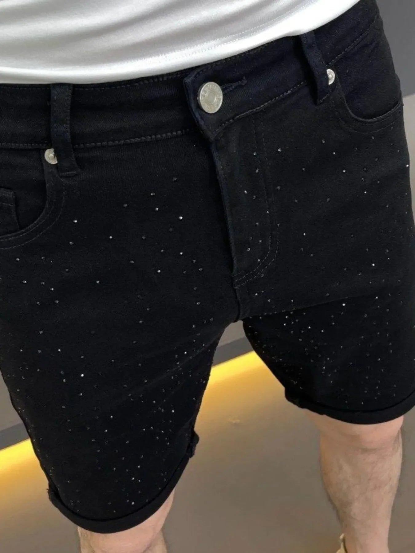 Men's Pocketed Demin Shorts