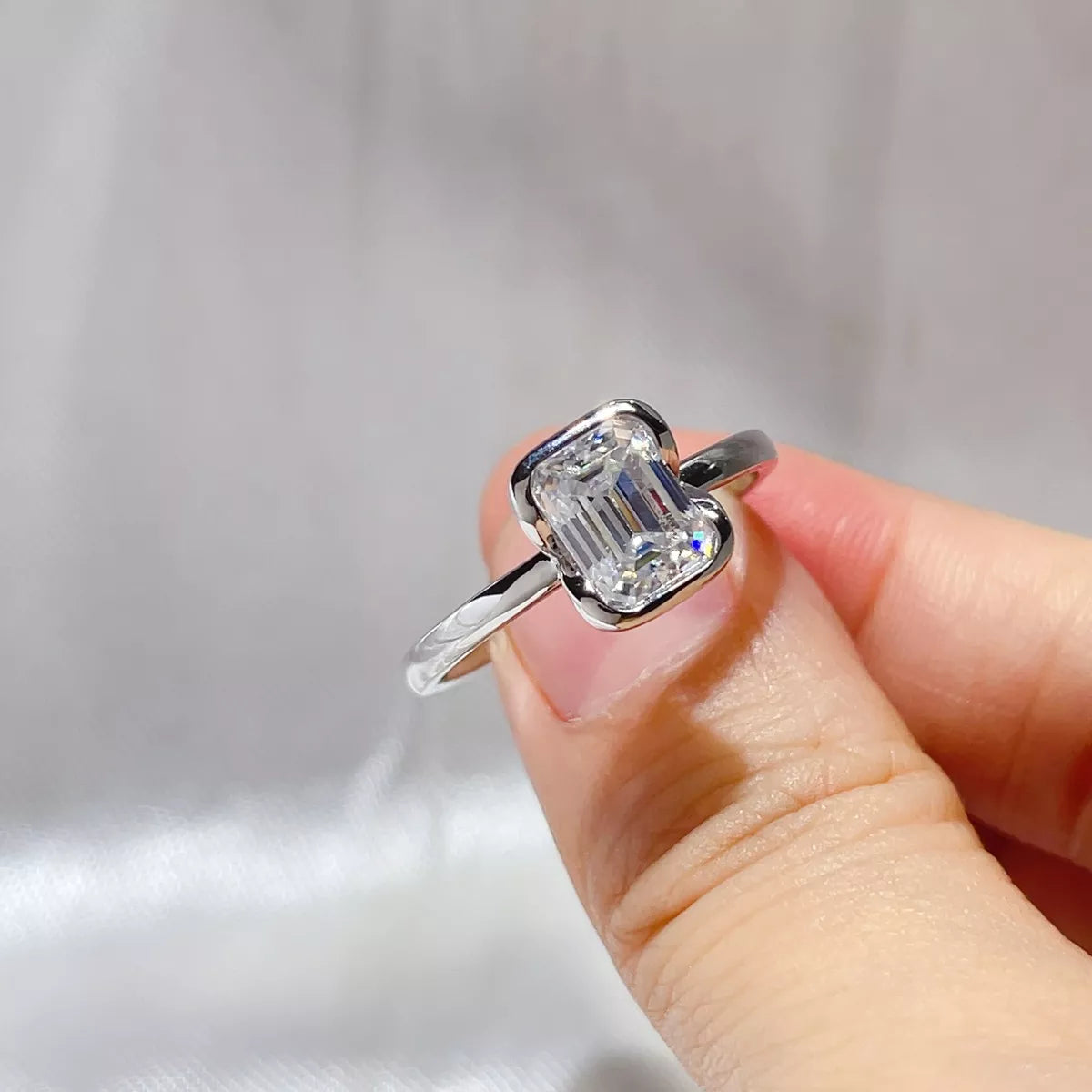 2 Carat 925 Sterling Silver Moissanite Ring