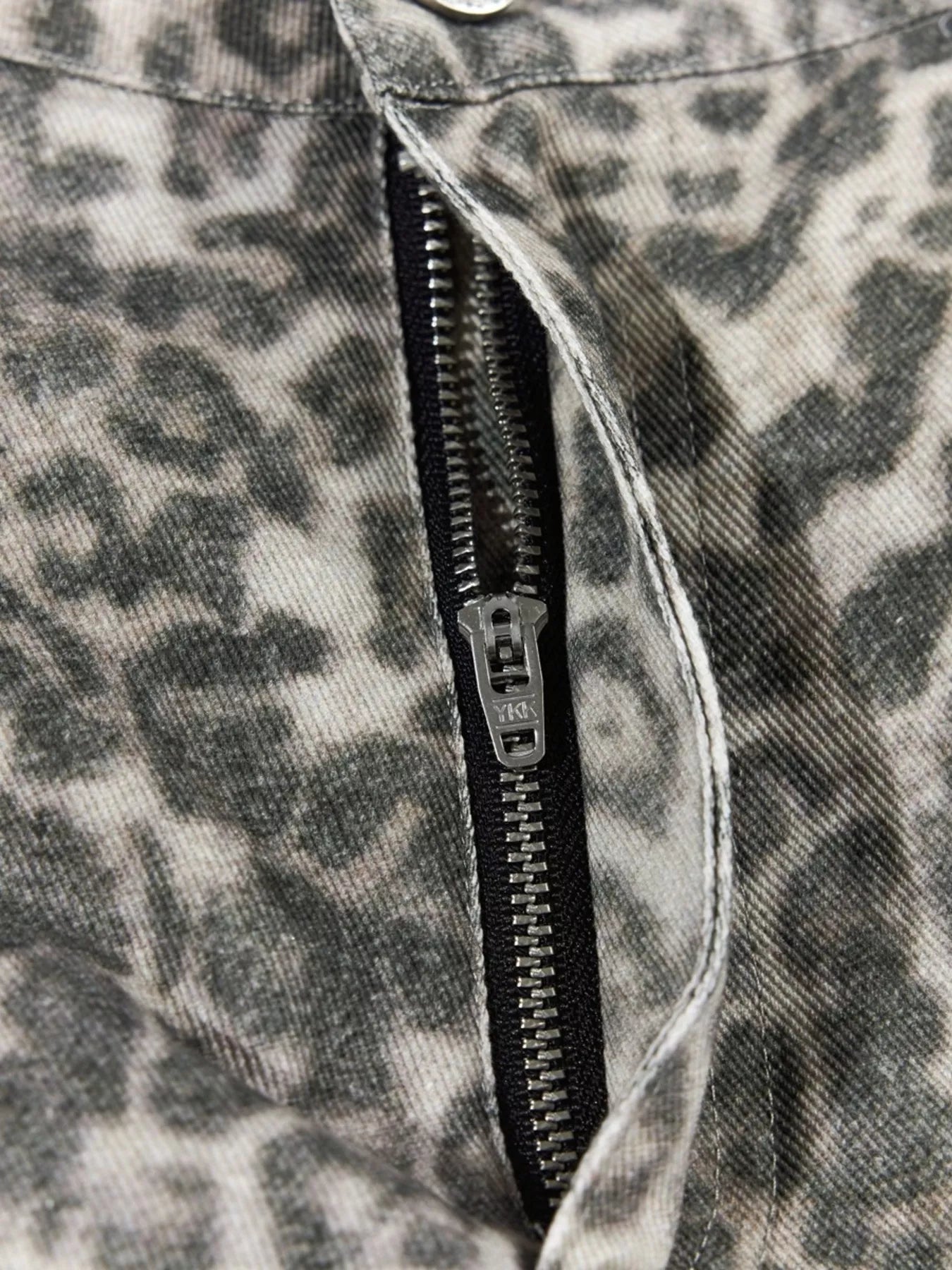 Men's Leopard Print Cargo Pants
