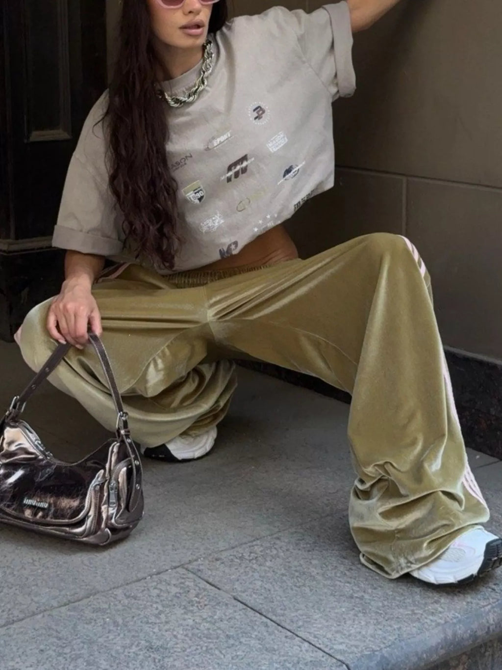 Contrast Side Stripes Wide-Leg Pants