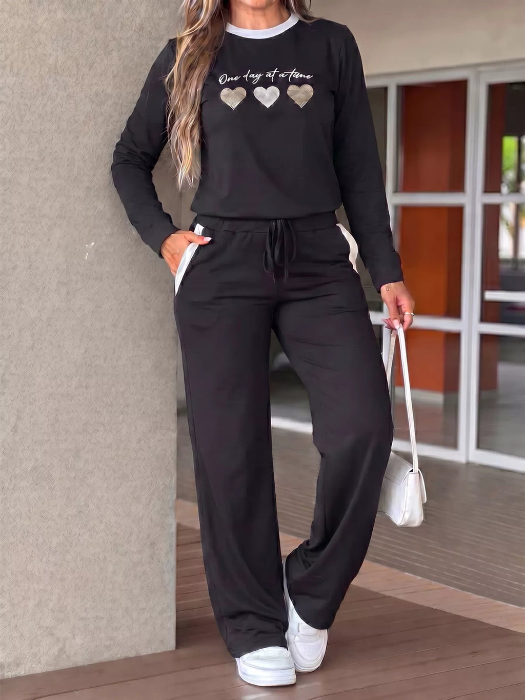 Heart Graphic Contrast Trim Top and Pants Set