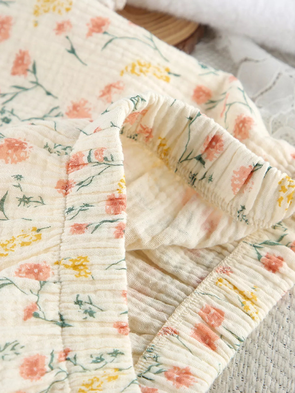 Floral Print Crinkle Texture Tie-Front Top and Shorts Set