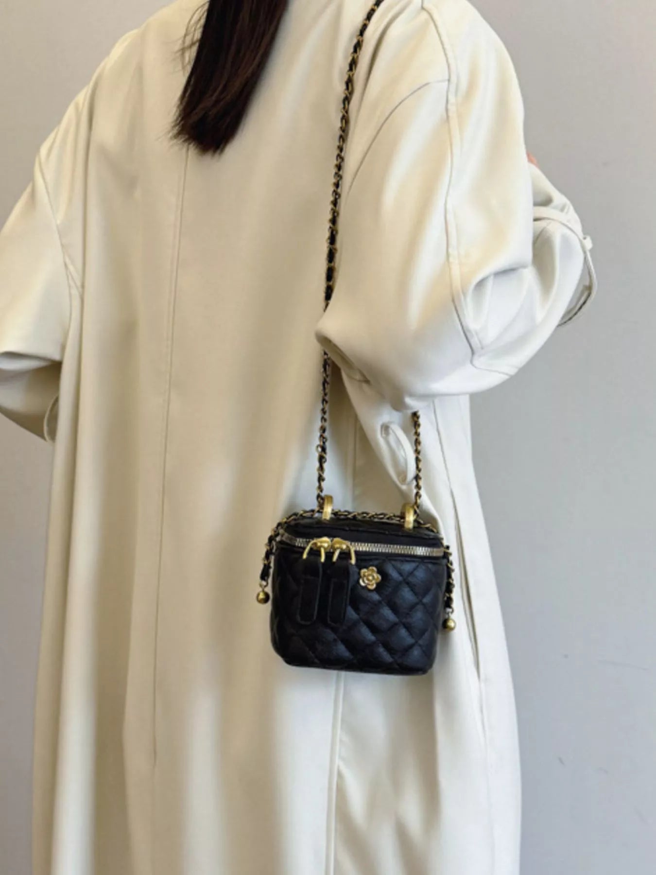 Quilted Chain Strap Crossbody Bag