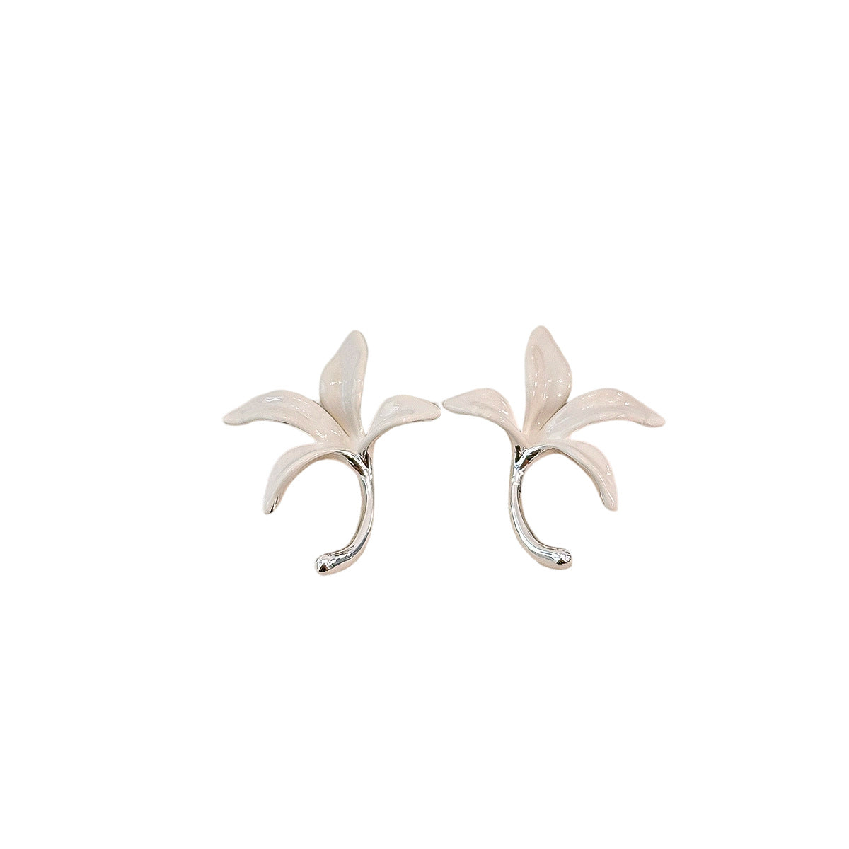 Simple Stylish And Elegant Flower Stud Earrings