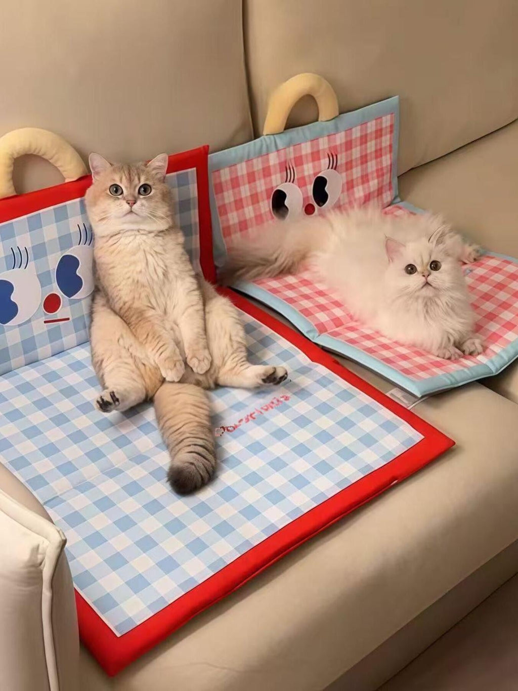 Plaid Pet Mat with Handle