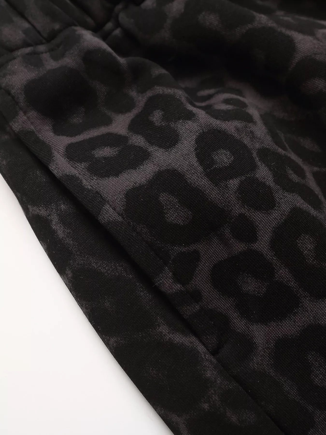 Men's Leopard Print Casual Capris