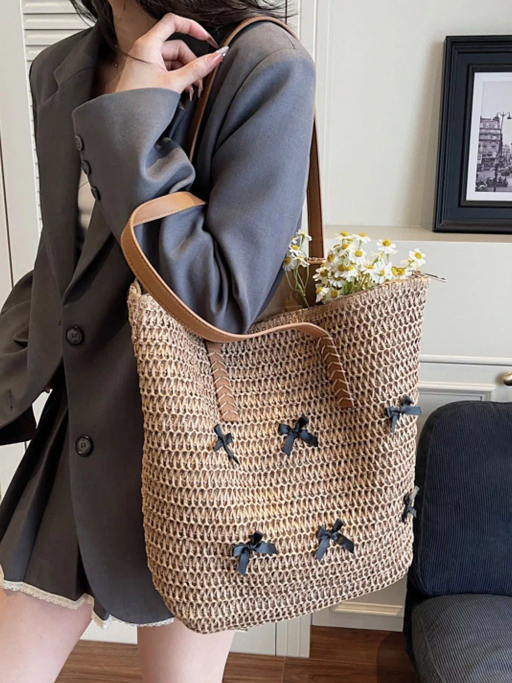 Woven Straw Bow Handbag