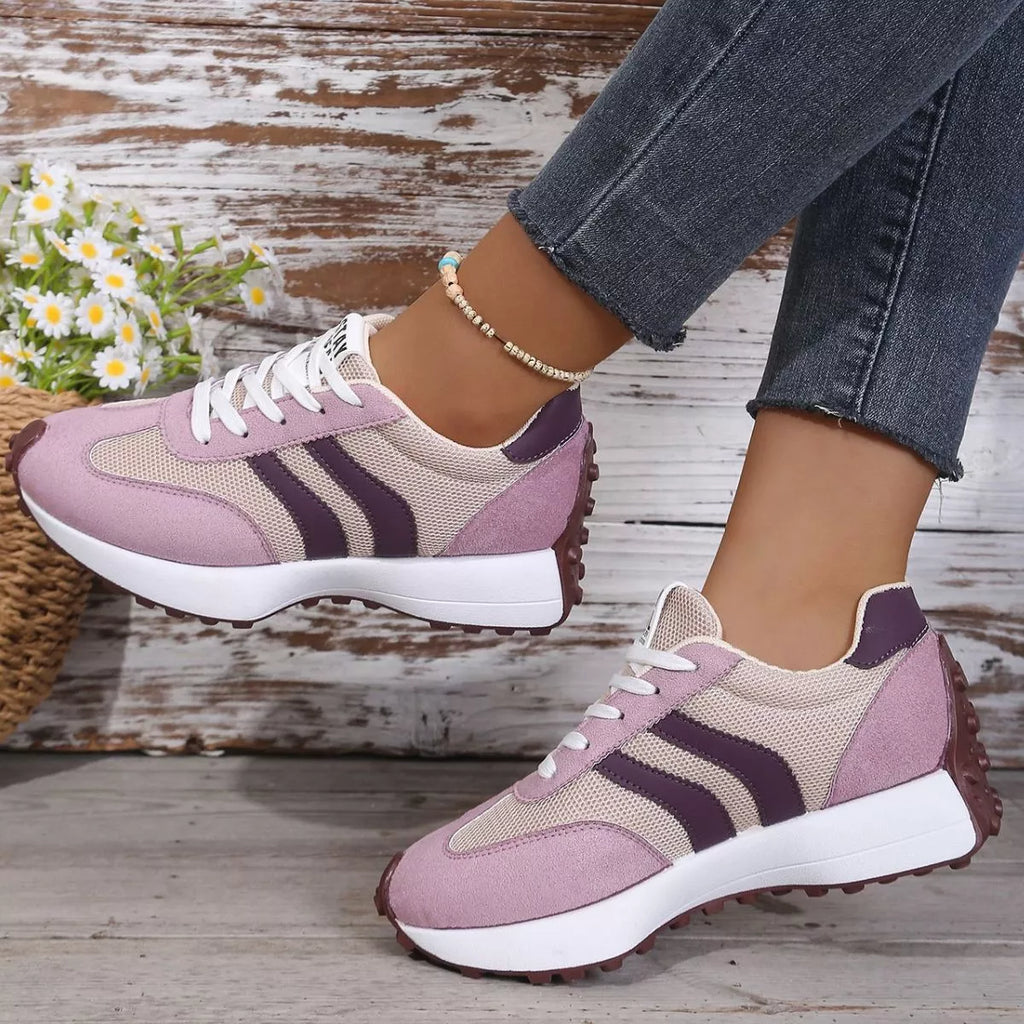 Lace Up Round Toe Sneakers