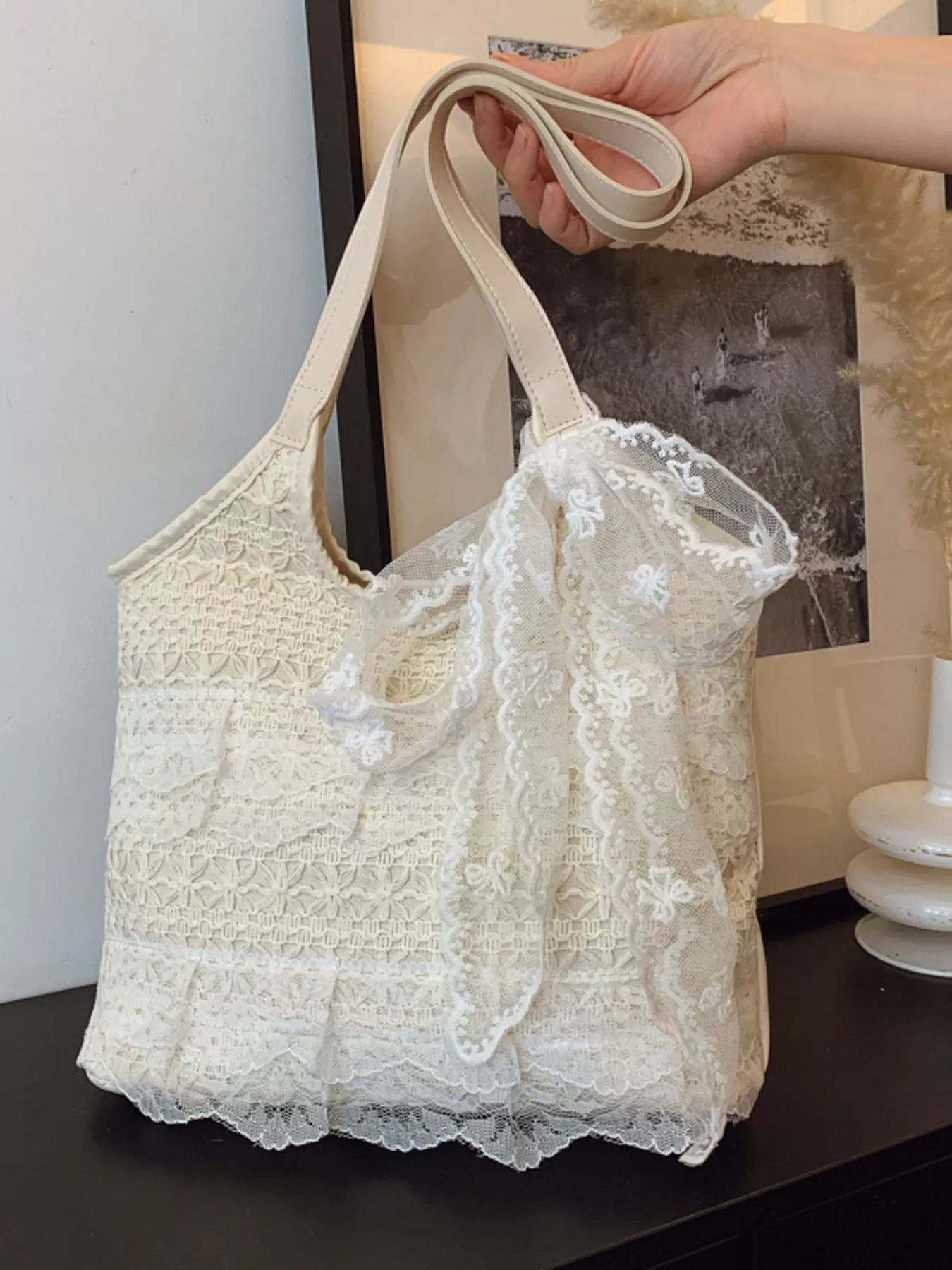 Lace Bowknot Woven Handbag