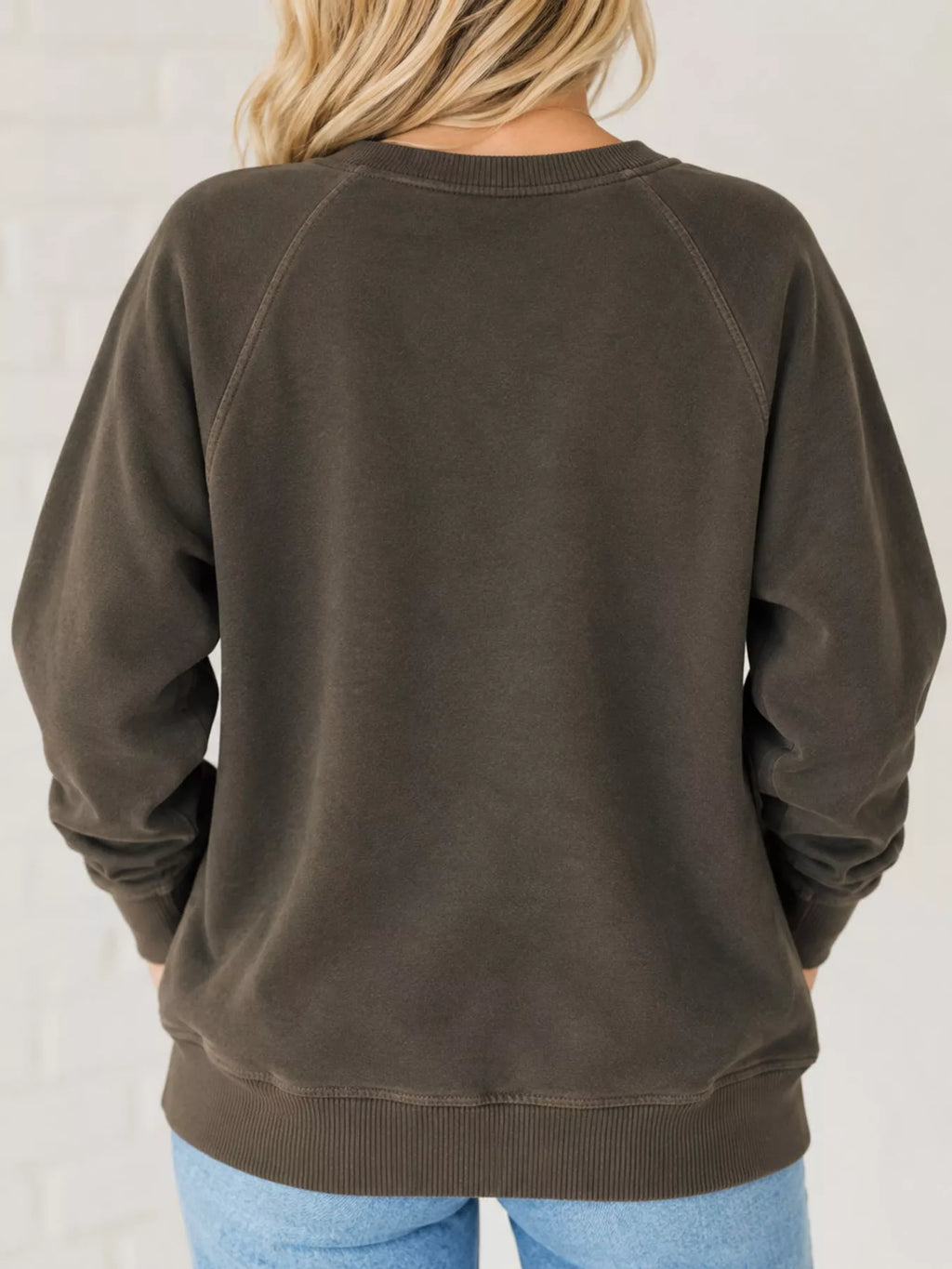 Crew Neck Raglan Sleeve Sweatshirt