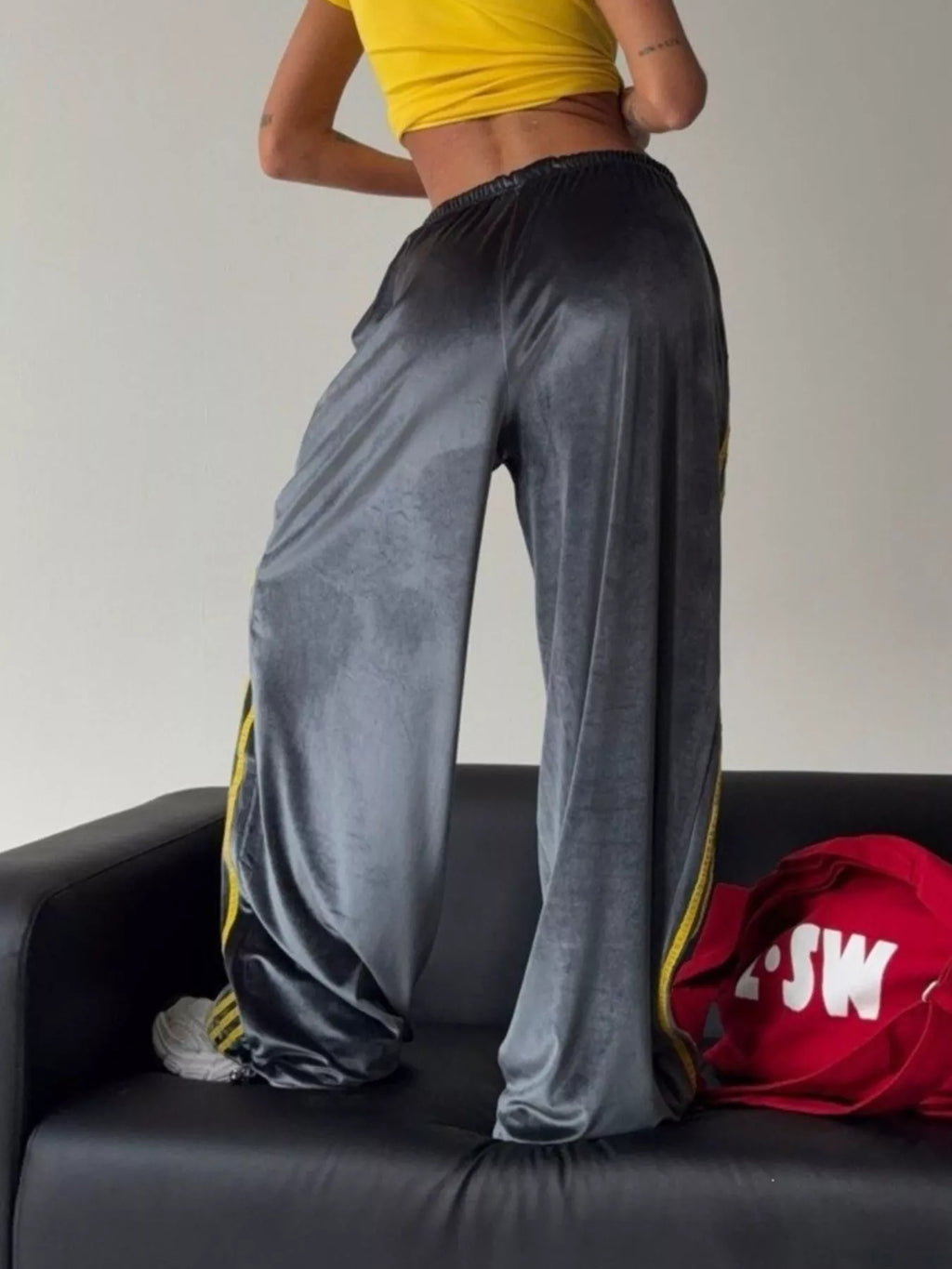 Contrast Side Stripes Wide-Leg Pants