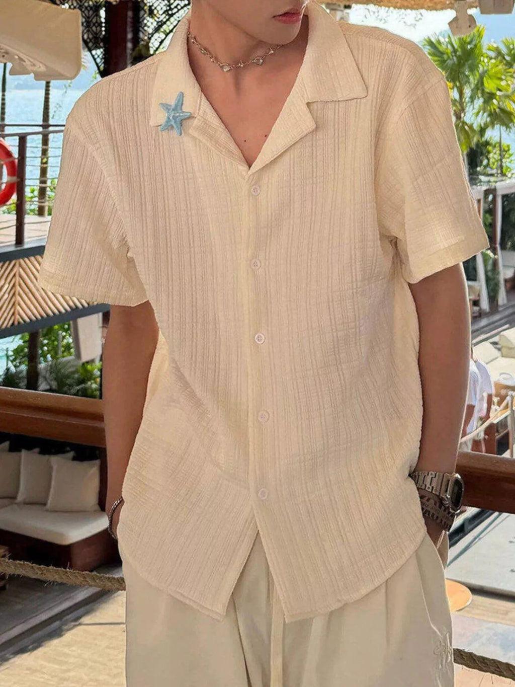Men's Plus Size Lightweight Textured Short-Sleeve Shirt with Starfish Brooch