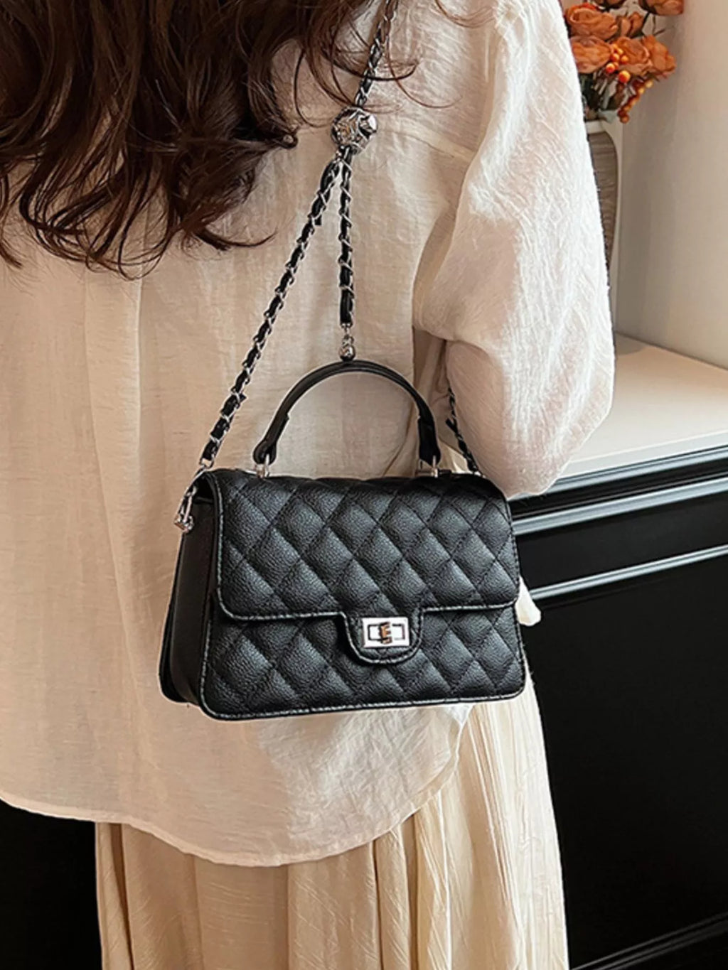 Quilted Chain Strap Crossbody Bag