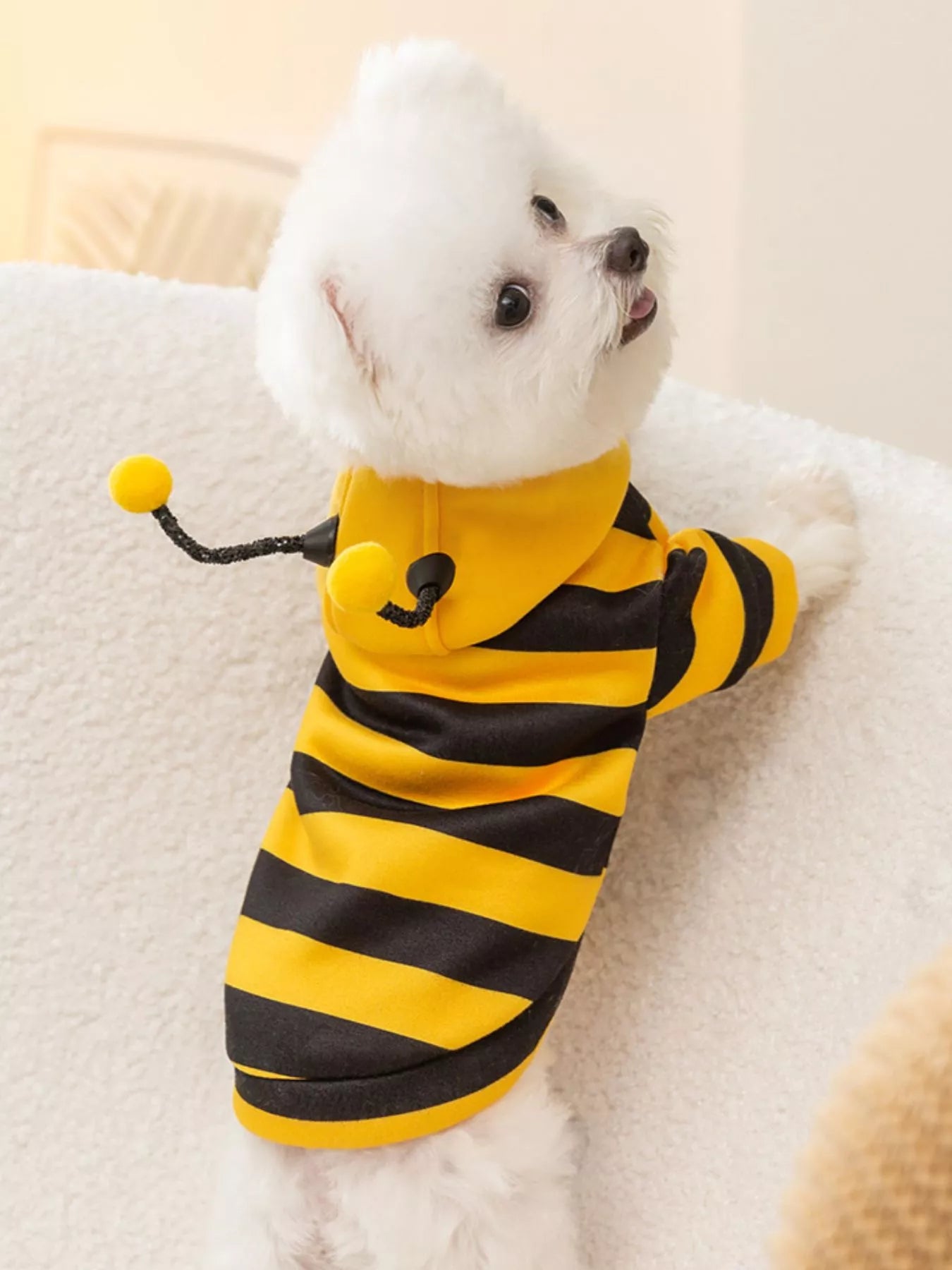 Soft Warm Pet Hoodie – Stretchy Polyester