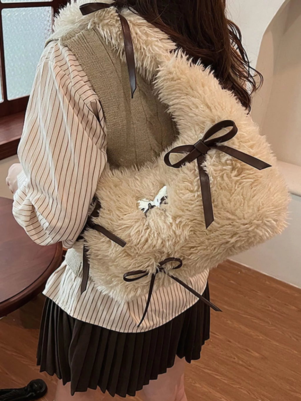 Fluffy Bow Shoulder Bag