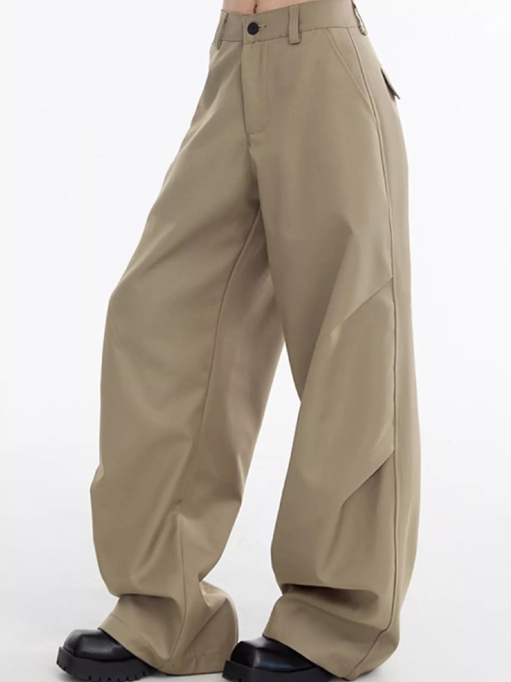 Wide-Leg Cargo Pants