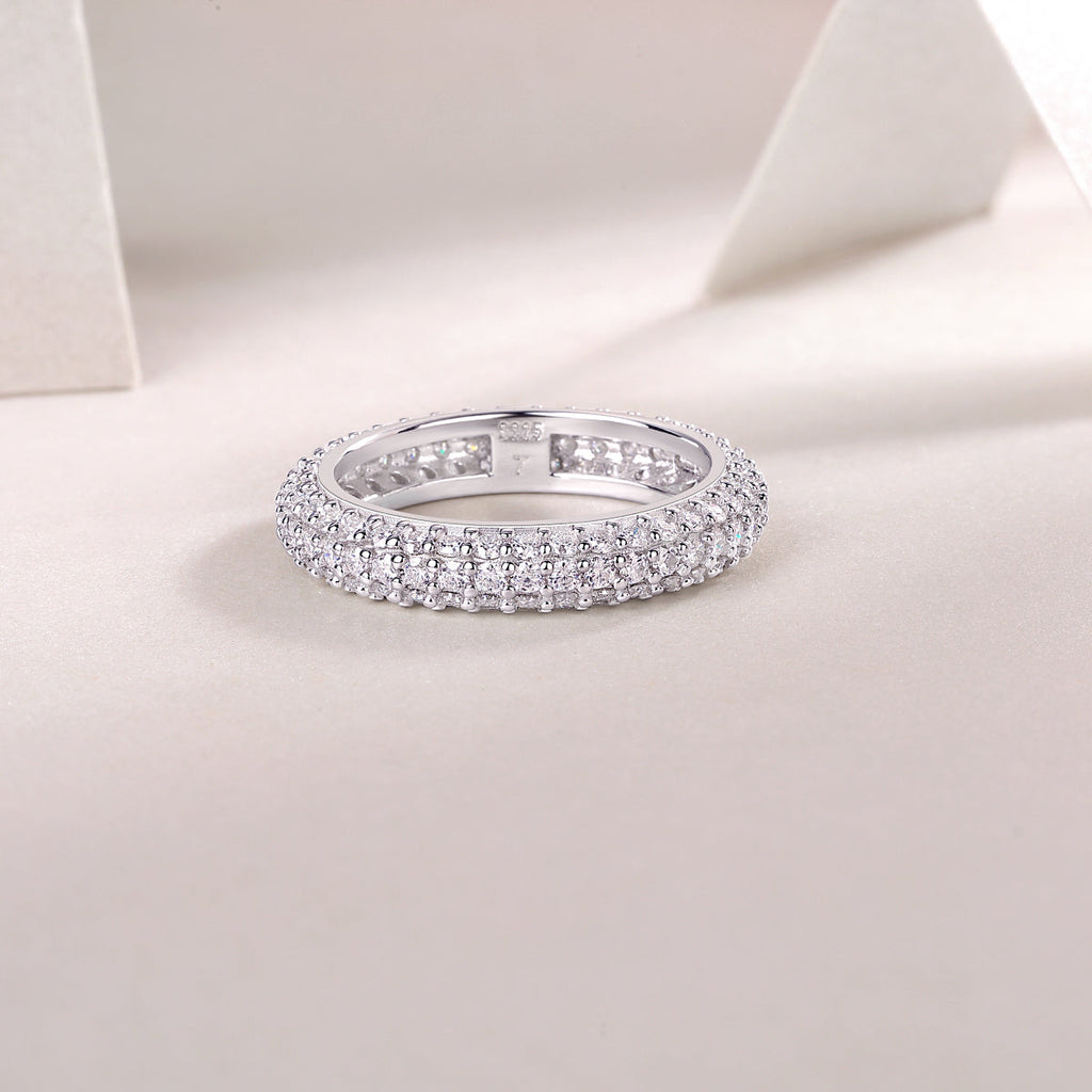 S925 Silver 2.8g Platinum Plated Moissanite Ring, 108pcs 1.5mm D VVS1 Pave Band, GRA Certified US 5-9