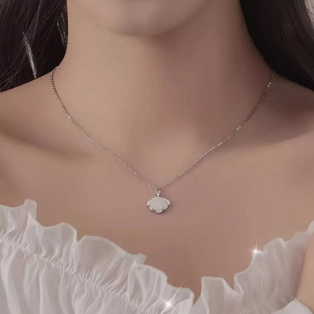 925 Sterling Silver Zircon Shell Necklace