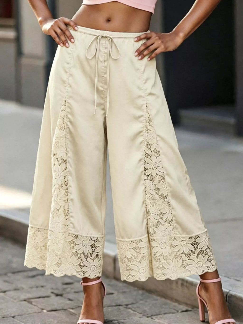 Lace Trim Wide-Leg Cropped Pants