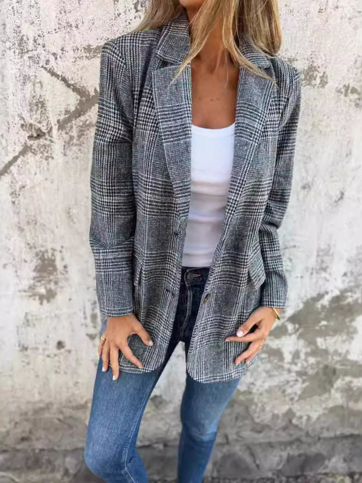 Plaid Single-Breasted Long Sleeve Blazer – Plus Size
