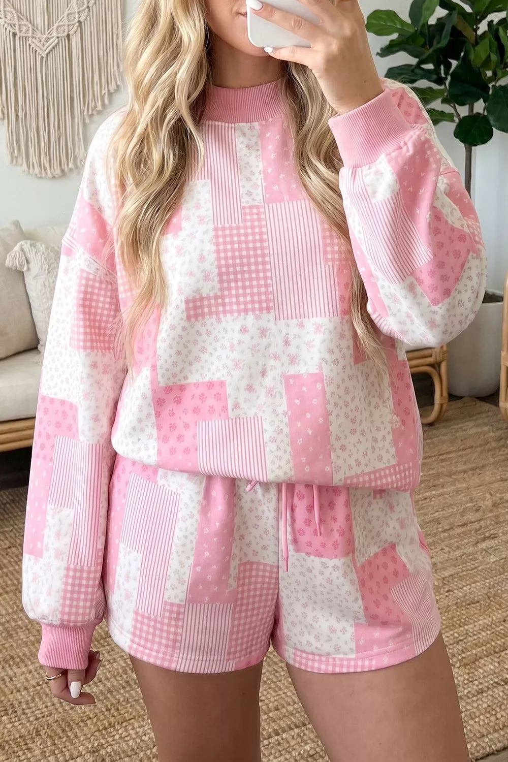 Patchwork Floral Print Drop Shoulder Baggy Pullover Drawstring Shorts Set