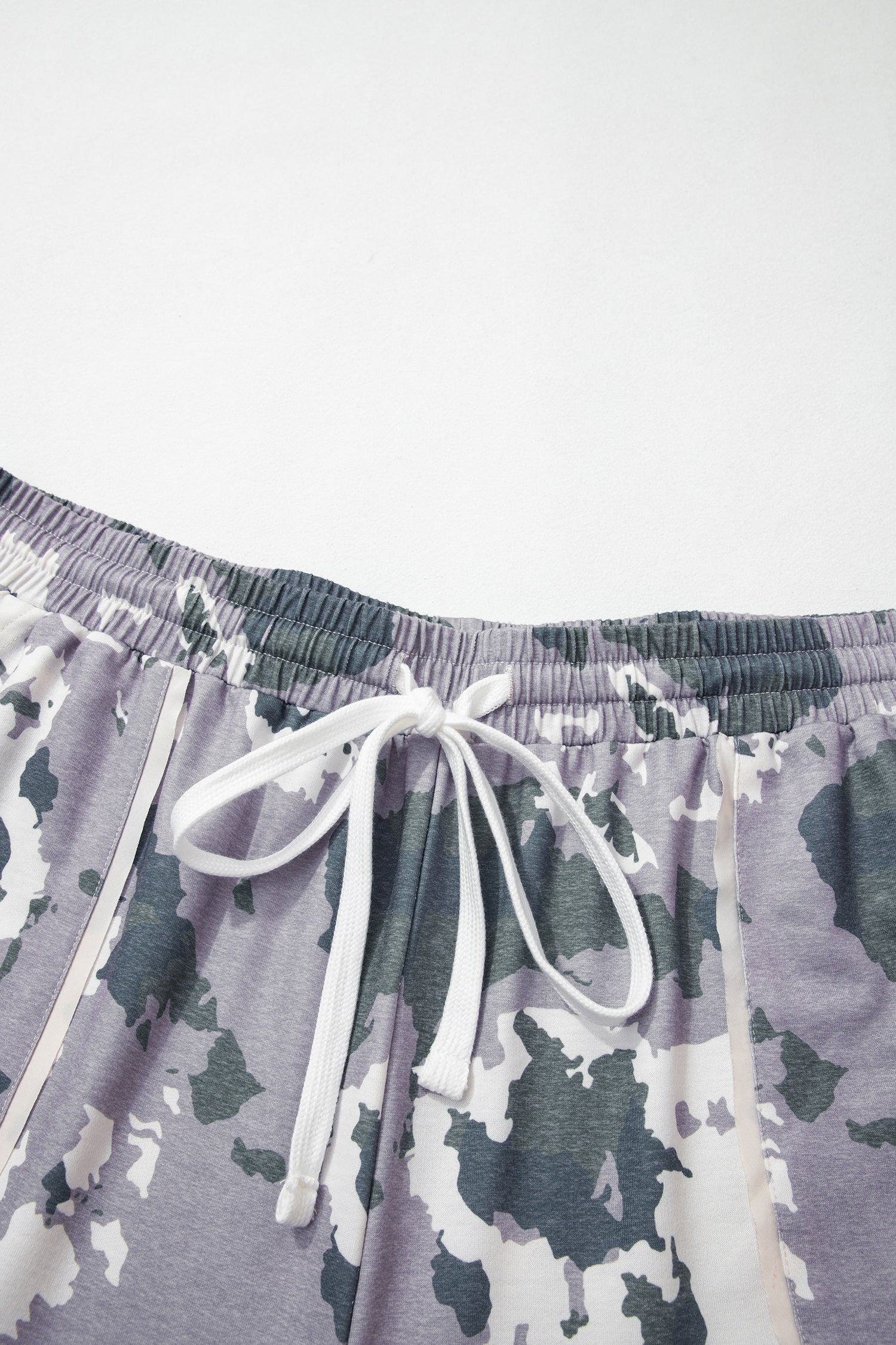 Plus Size Camo Drawstring Waist Patch Pocket Pants