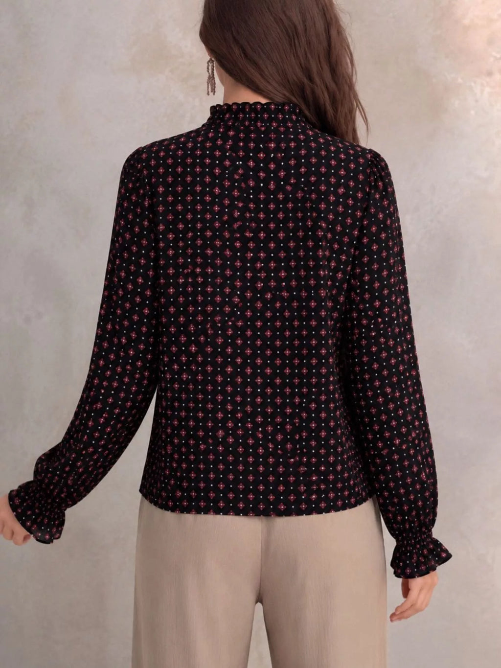 Geometric Print Mock Neck Puff Sleeves Blouse
