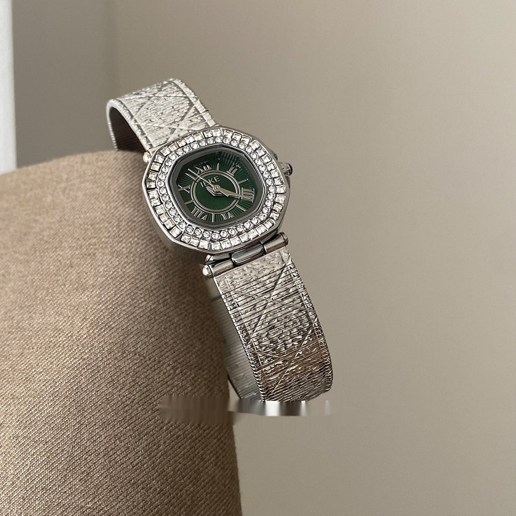 Elegant Personality Trend Mild Luxury Retro Rhinestone Quartz Watch