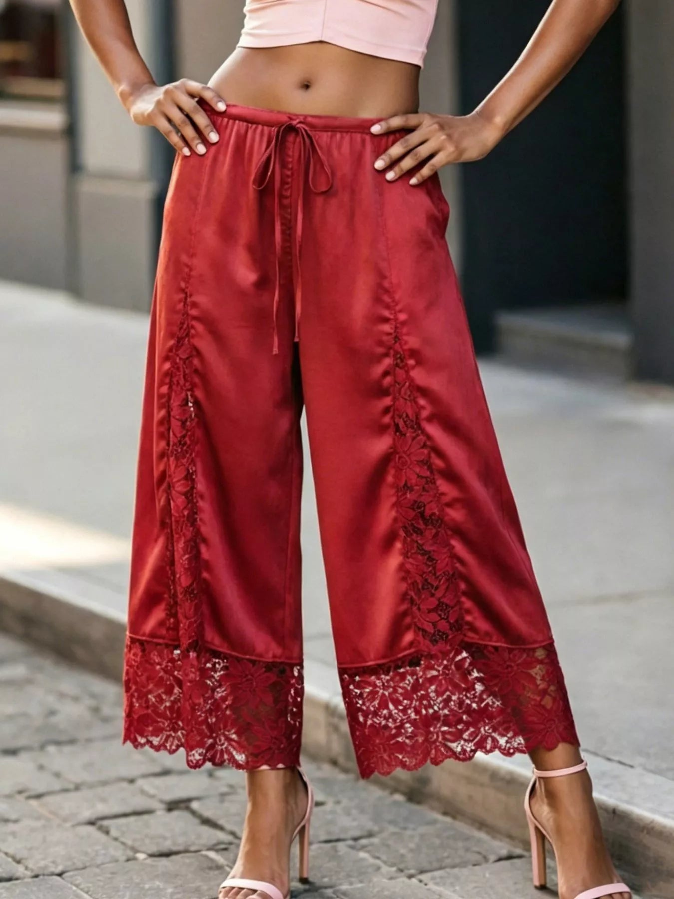 Lace Trim Wide-Leg Cropped Pants