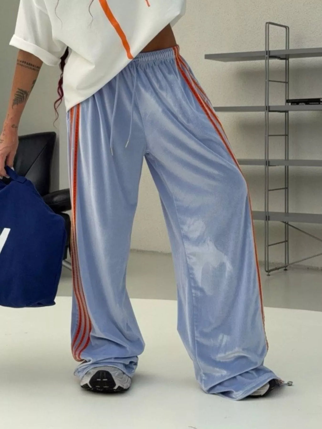 Contrast Side Stripes Wide-Leg Pants