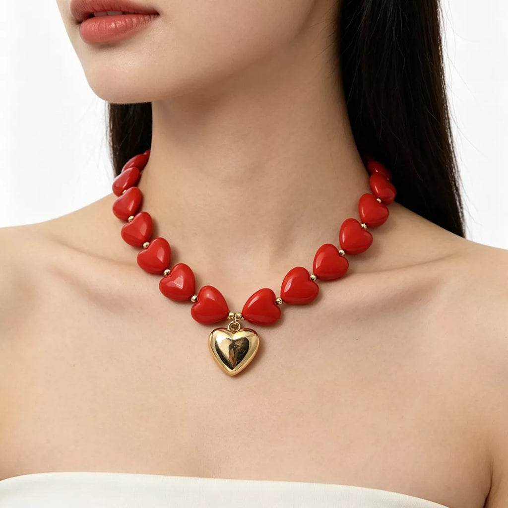 Heart‑Shaped Resin Beaded Necklace
